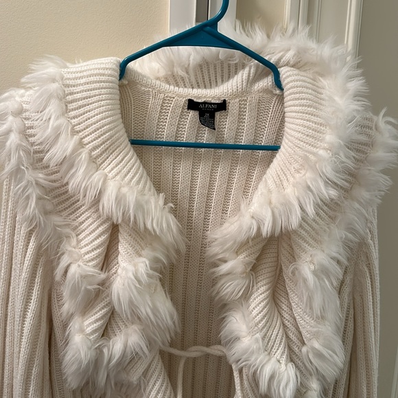 Alfani ivory sweater with faux fur trim, size 2X - Picture 2 of 11